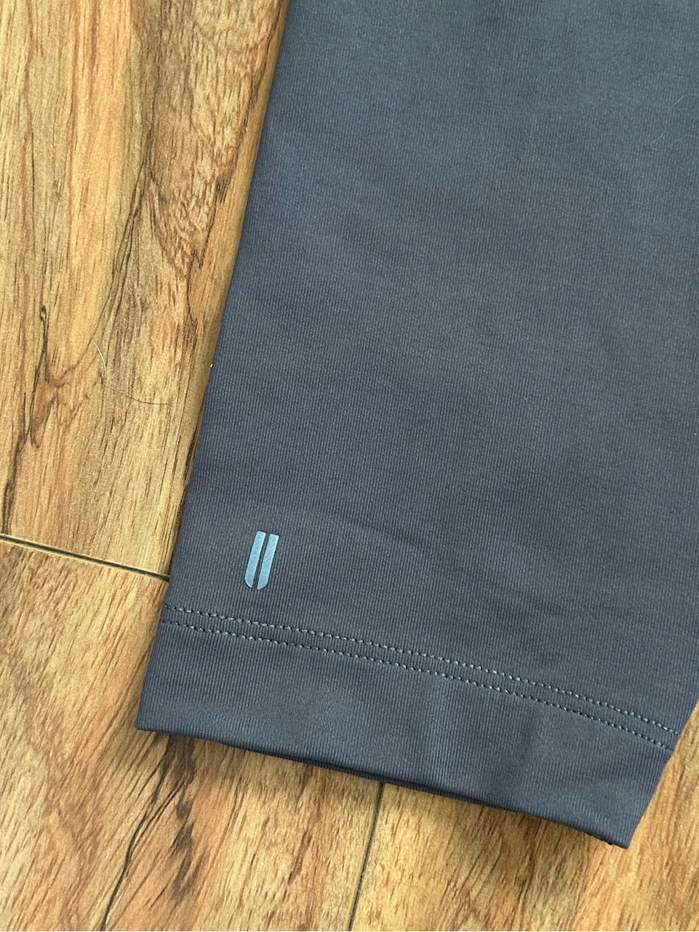 Nobull Women’s Green Gray legging - Picture 3 of 5